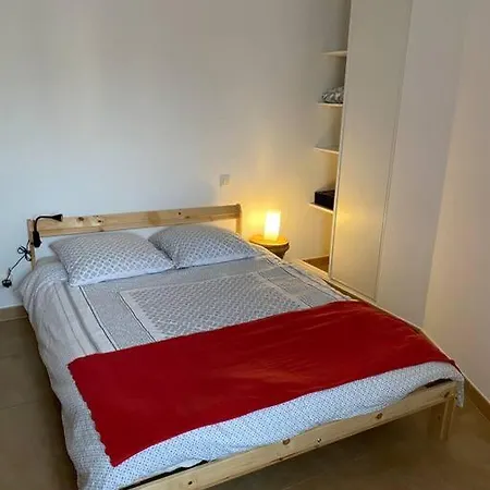 Akropole De Caroline, Central, Lumineux, Calme, Free Parking, Lift, 3 Beds Draguignan Exterior photo