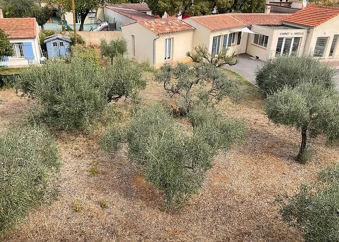 Akropole De Caroline, Central, Lumineux, Calme, Free Parking, Lift, 3 Beds