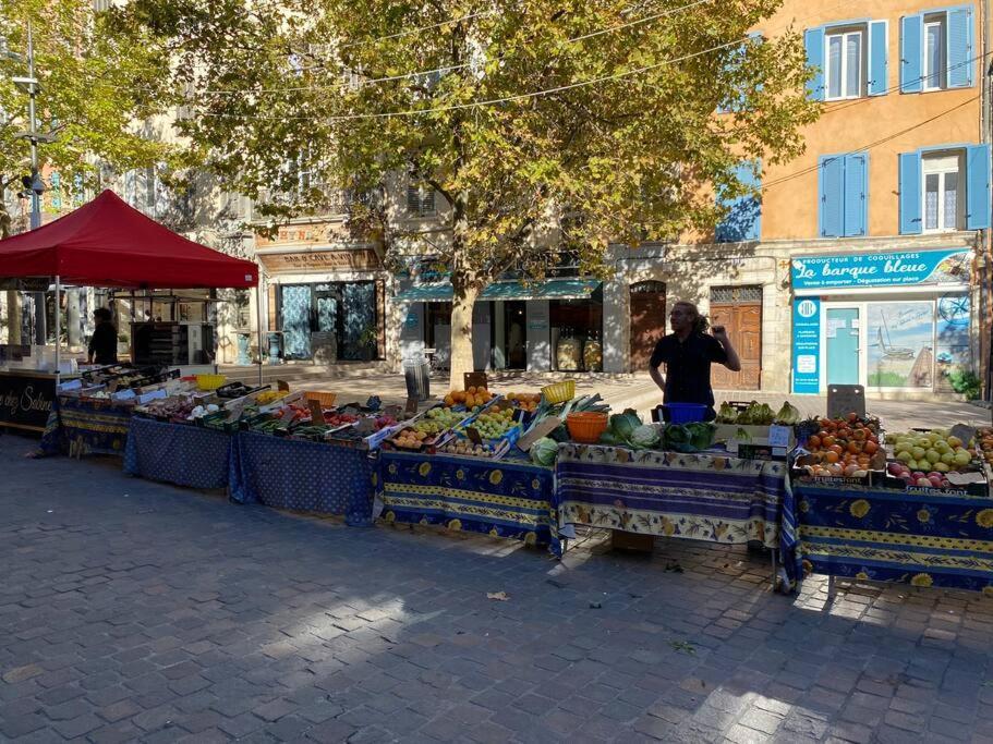 Akropole De Caroline, Central, Lumineux, Calme, Free Parking, Lift, 3 Beds *